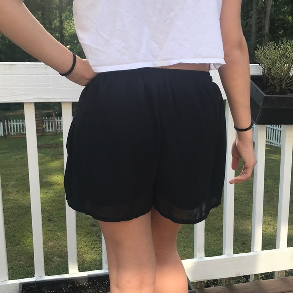 Cute Shorts - Picture 3 of 4
